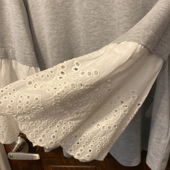 Gilli white and layered gray top with eyelet bell sleeves. Size large. - Picture 5 of 6